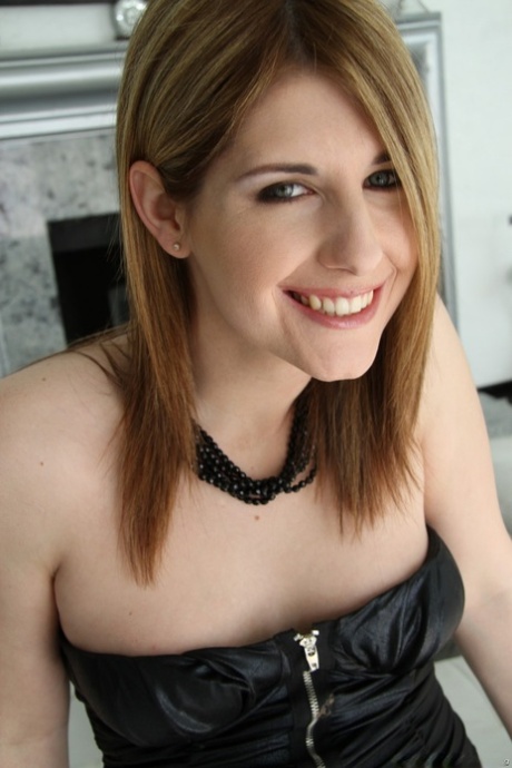 Amy Daly pornstar erotic pics