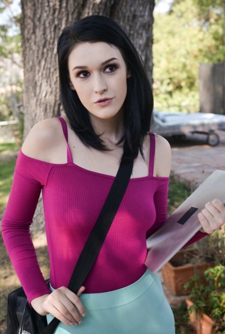 Ivy Aura model best galleries