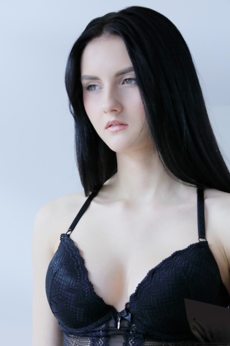 beautiful face erotic image