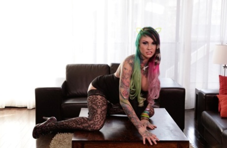 Shana Ryder model hd photo