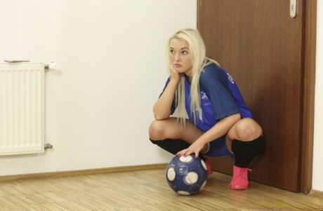 fitness blonde adult image