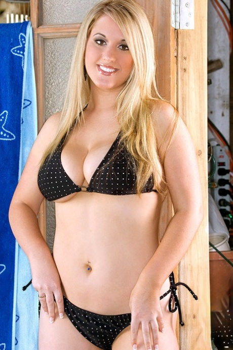 Ashley Jones model nice images