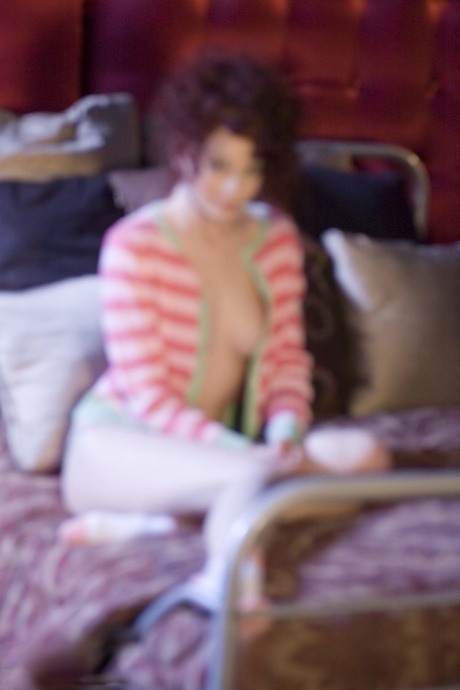 Justine Joli top star pics