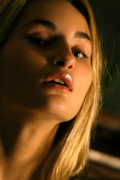 Katya Dobrenko model adult img