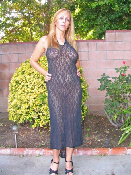 Nicole Moore pornstar art pics