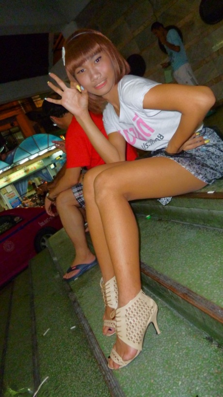 Pattaya ladyboy erotisk kunst bilder