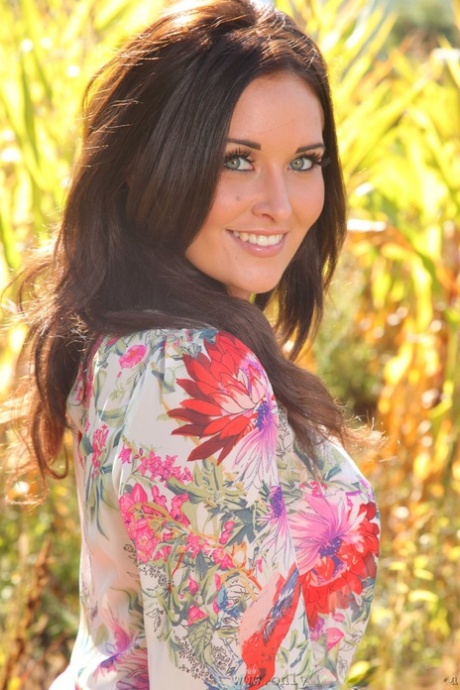 Zoe Alexandra model hd pics