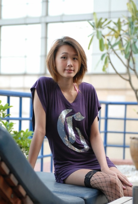 Ladyboy Wawa porn star archive