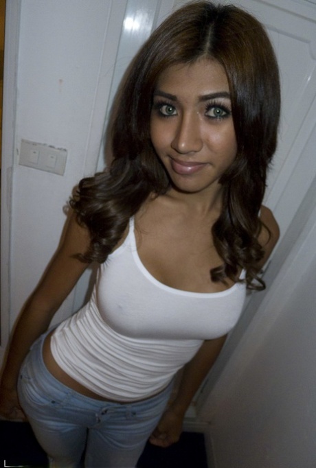 Ladyboy Narnia model porn archive