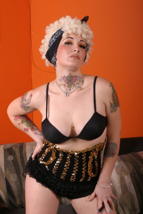 Ice Cold porn model pic