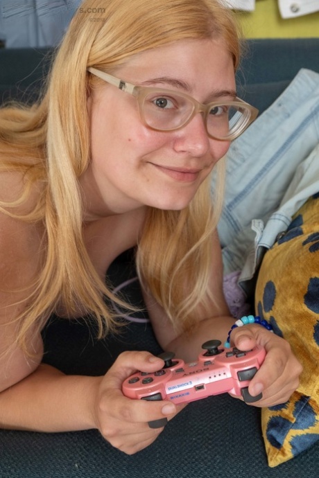 chubby nerd art porn galleries