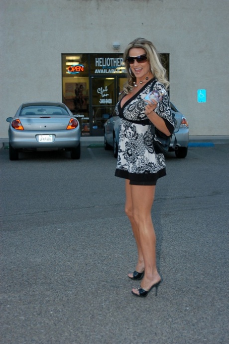 Tiffany Price star perfect pics