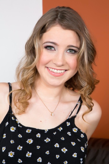 Kinsley Eden star sexy archive