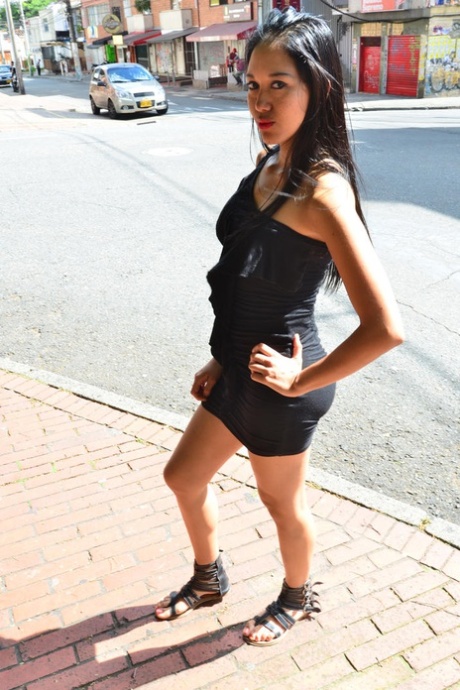 Charles Gomez free actress pics