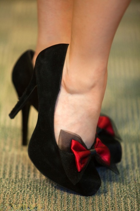 tacones altos y delgados bastante desnuda imágenes