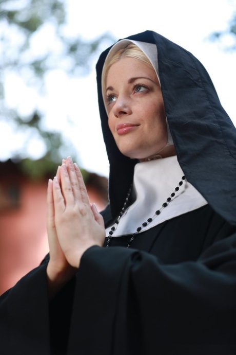 nun top galleries