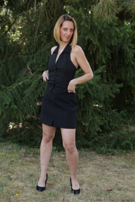 Louise Du Lac star sex img