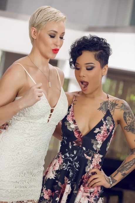 beautiful lesbian hot nude archive