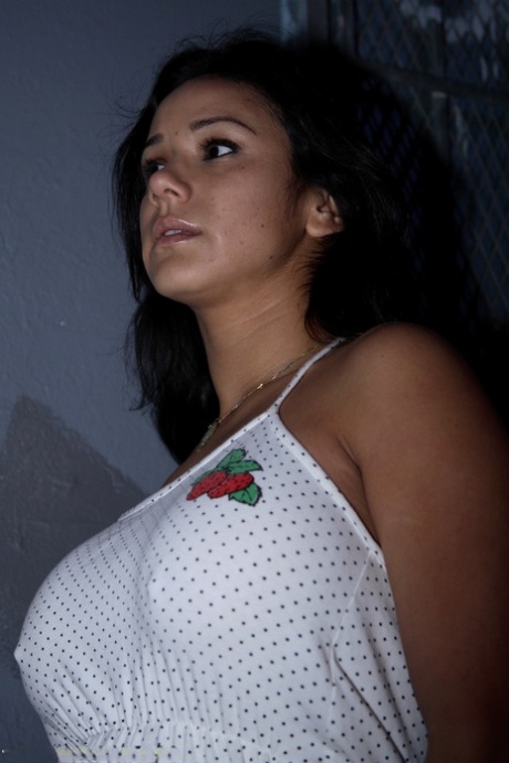 Gaperiella Holl porn model photo