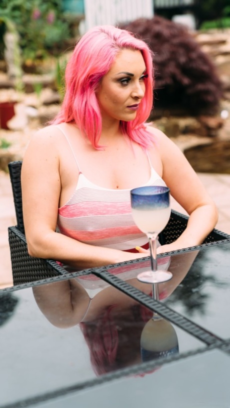 Victoria Summers nudes actress pic