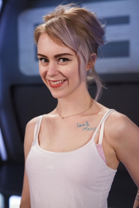 Anna Tyler free actress galleries