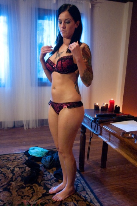 Tricia Oaks star hd img