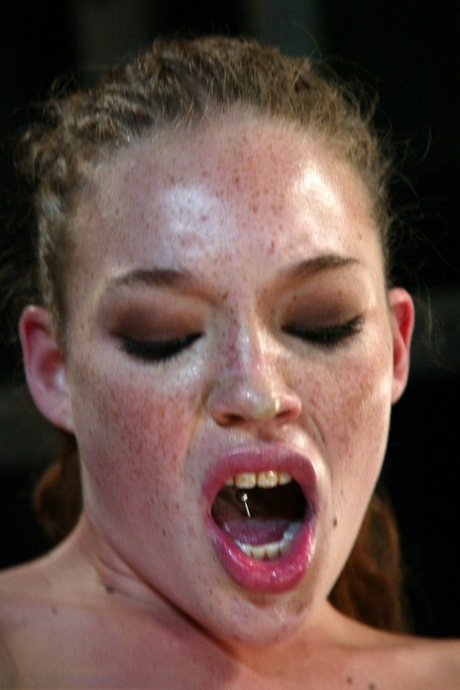 Ashley Gracie nude actress gallery