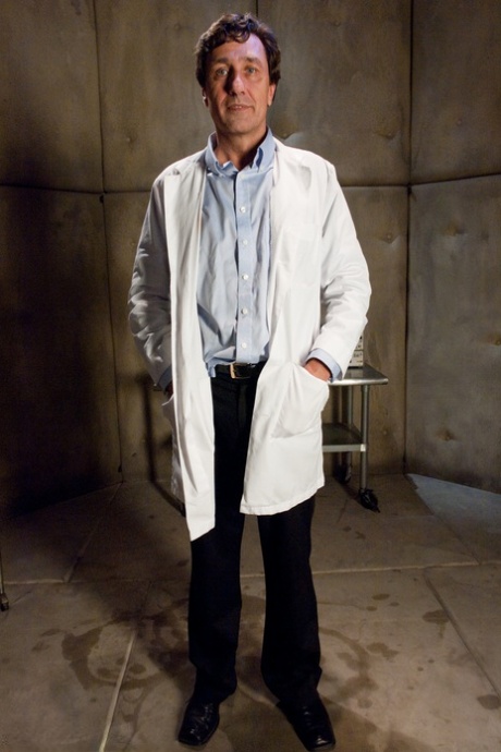 Steve Holmes star high quality photos