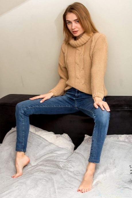 Alice Shea naked star pictures