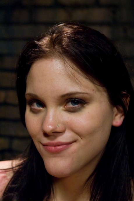 Raina Verene high quality model pic