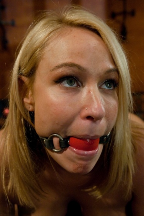 amatérské bdsm akty pěkné fotografie