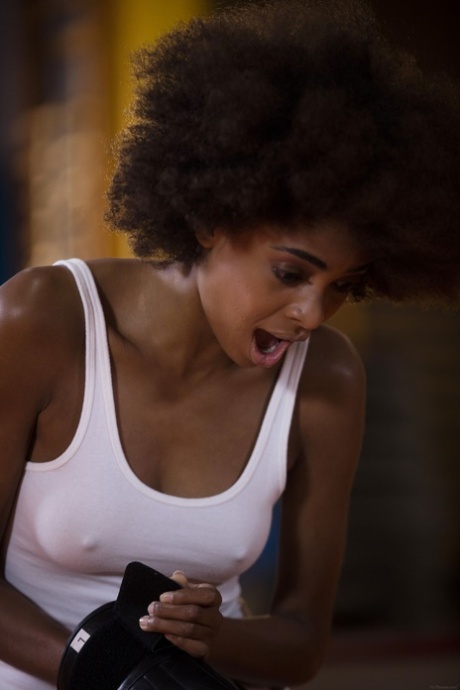 brazilian lesbian free sexy picture