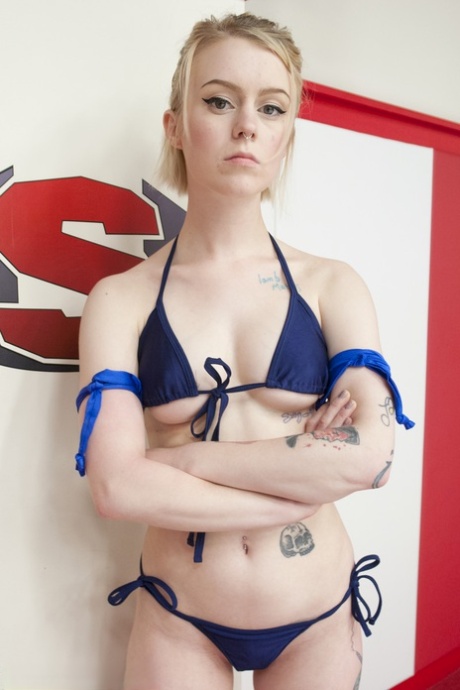 Anna Tyler sexy star gallery