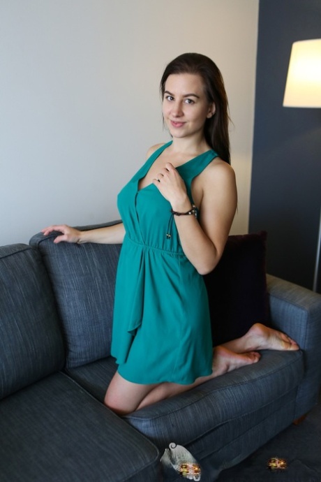 Tindra Frost model beautiful galleries