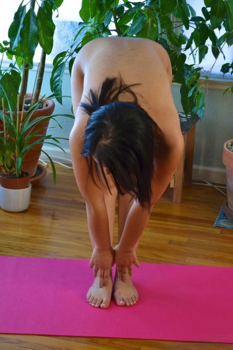 fitness asiatico nudo hd immagine