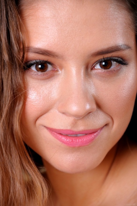 Olya Fey hd model gallery