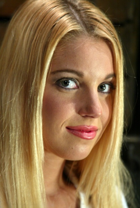 rode lippenstift naakt perfect foto