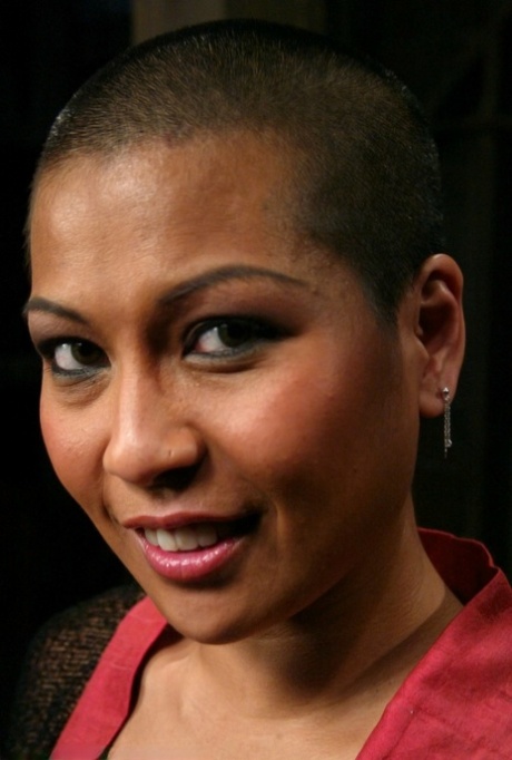 Max Mikita high quality actress photos