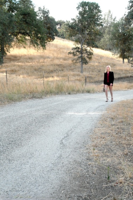 outdoor bdsm beautiful nude images
