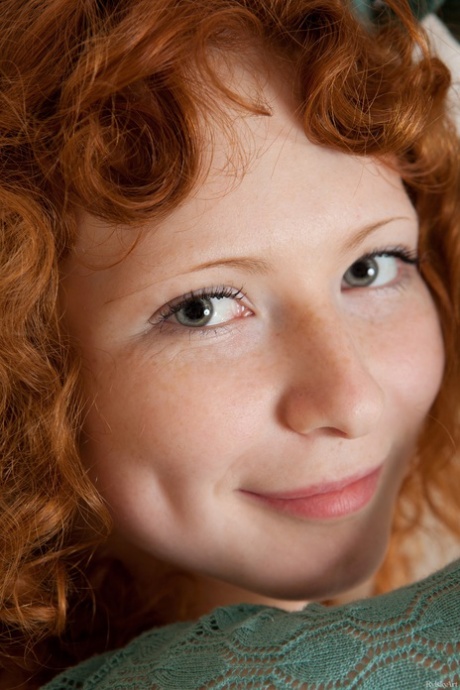 redhead teen beautiful picture
