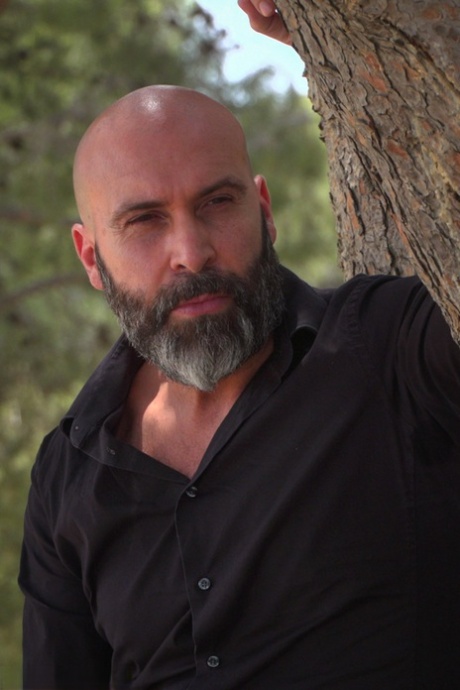 Max Cortes star porn archive