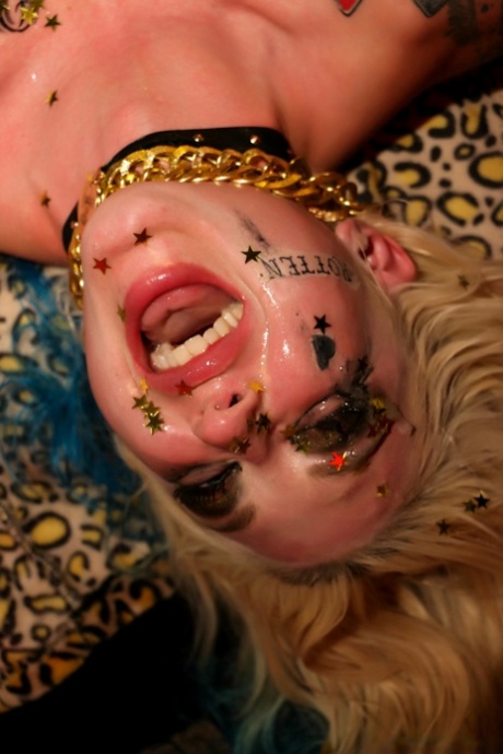 barmfager cosplay kunstpornografi bilder