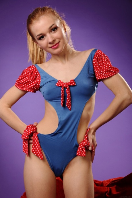 Kaleesy xxx model images