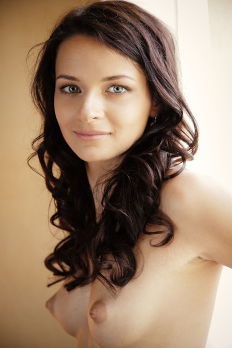 Ardelia Alina model beautiful photos