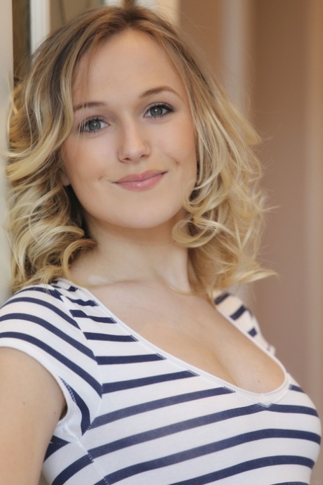 Vika P nude pornstar pics