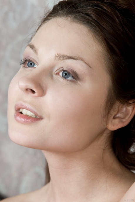 cute face naked images
