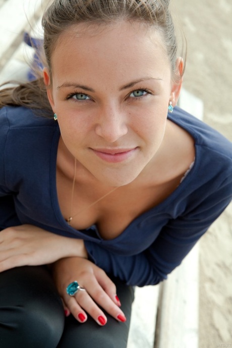 Sophia Eh star hot picture