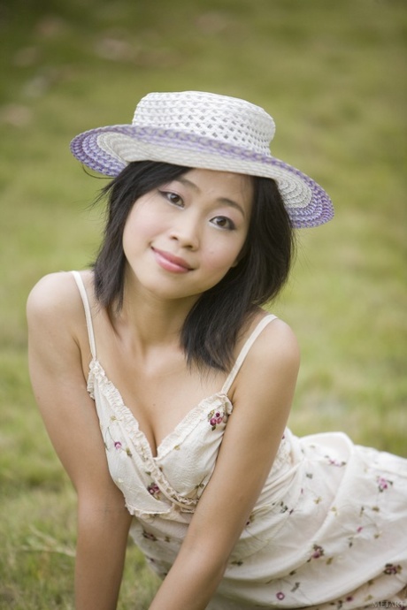 hairy asian teen sexy naked images