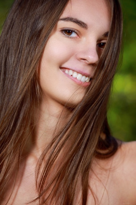 pretty face porno photo