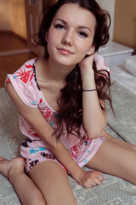 Giovane ucraina arte erotica fotografie